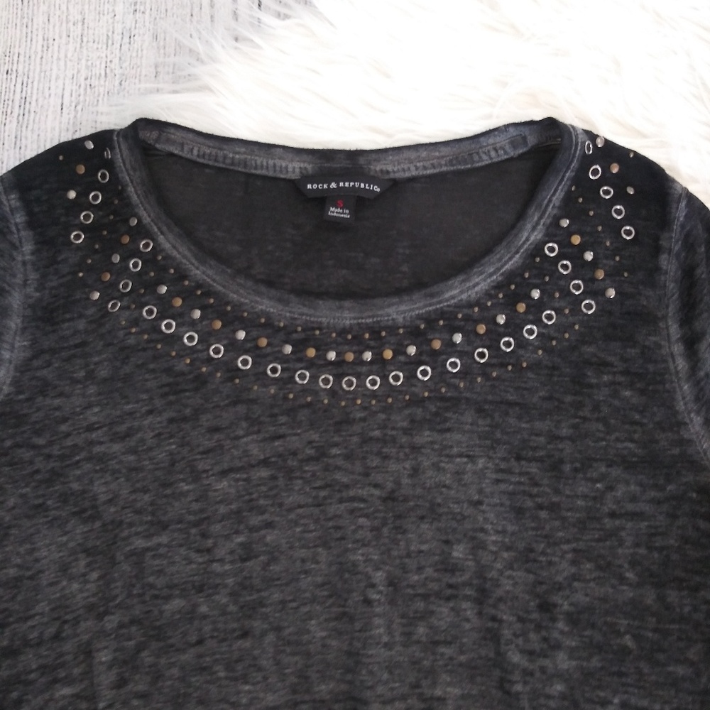 ✨NWT✨ Rock & Republic gilded glam top - Picture 3 of 6
